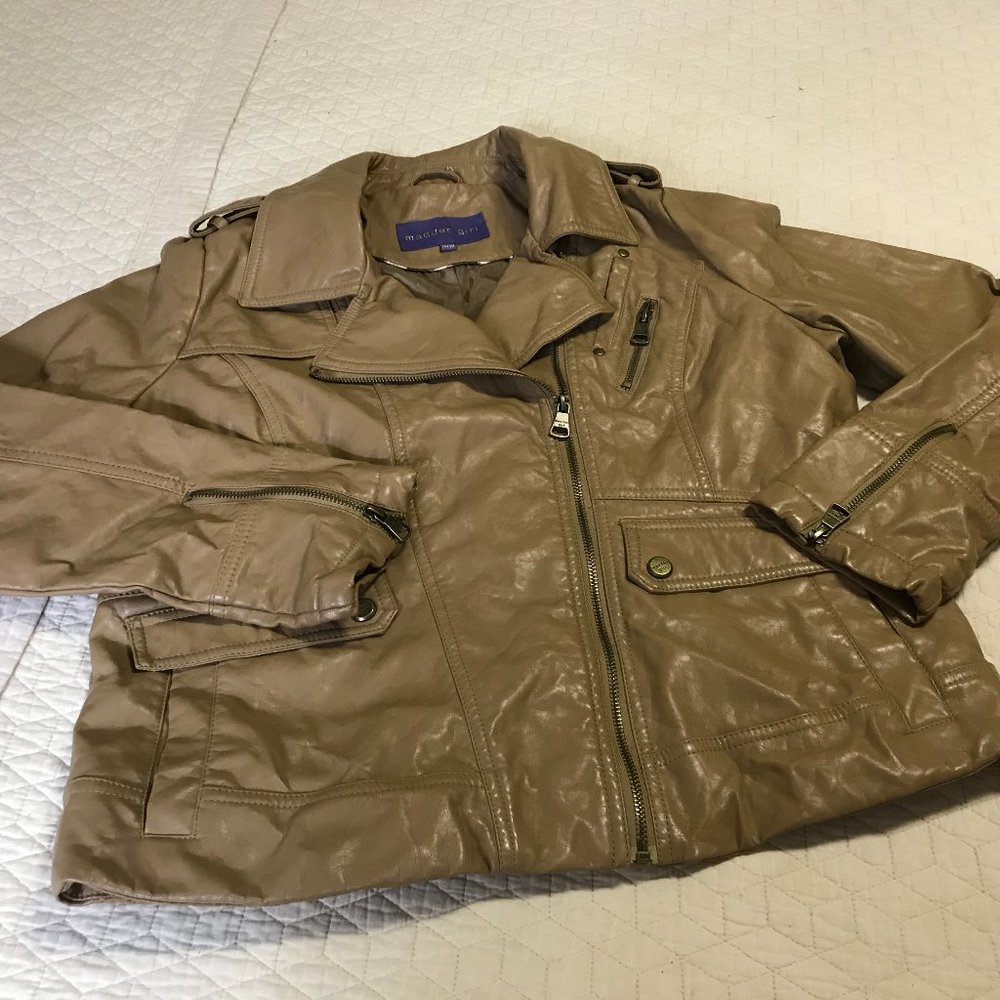 Madden Girl-Size XL/16